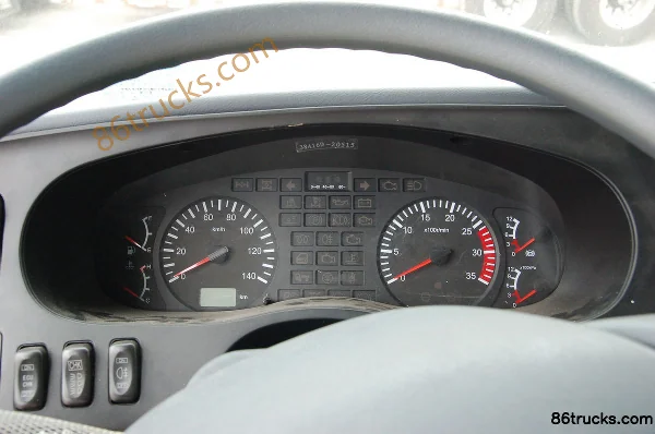 Hualing Heavy Truck 410 hp 6X4(10 wheels) LNG Dangerous Goods Tractor Truck Cab (3) | 86Trucks