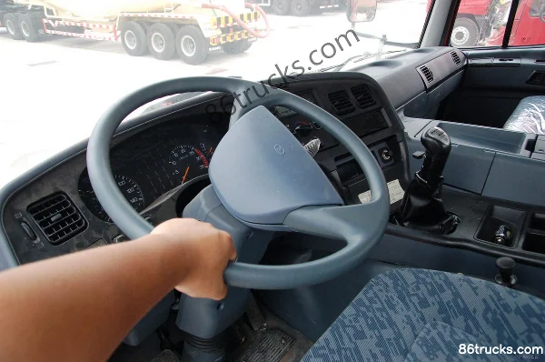 Hualing Heavy Truck 410 hp 6X4(10 wheels) LNG Dangerous Goods Tractor Truck Cab (1) | 86Trucks