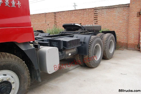 Hualing Heavy Truck 410 hp 6X4(10 wheels) LNG Dangerous Goods Tractor Truck Chassis (3) | 86Trucks