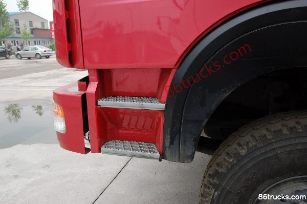 Hongyan New Dakang Heavy Truck 310 hp 8X4(12 wheels) Dump Truck Chassis (1) | 86Trucks