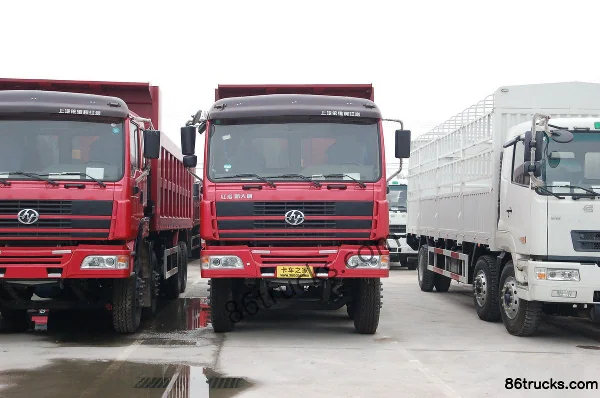 Hongyan New Dakang Heavy Truck 336 hp 8X4(12 wheels) 9.5m Dump Truck Exterior