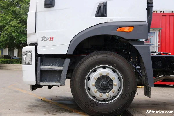 FAW Jiefang Qingdao Long VH Medium Truck 220hp 4X2(6 wheels) 7.2m Van Cargo Truck (China VI) Chassis (1) | 86Trucks