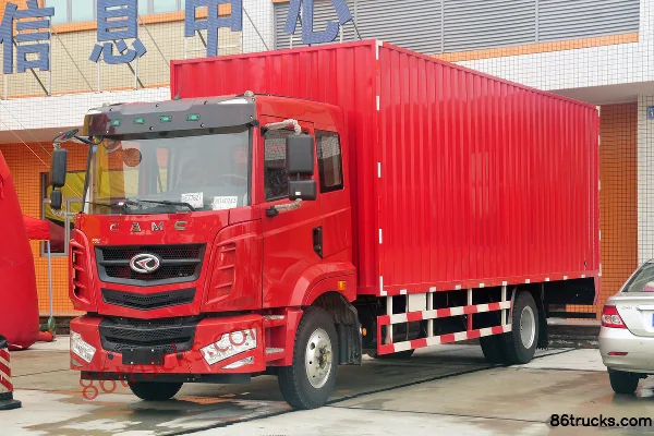 Hualing Lingma H3 160 hp 4X2(6 wheels) 7.8m van cargo truck Exterior