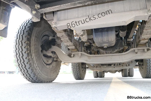 XCMG Hanfeng G5 350 ch 8X4(12 roues) camion grue Châssis (2) | 86Trucks