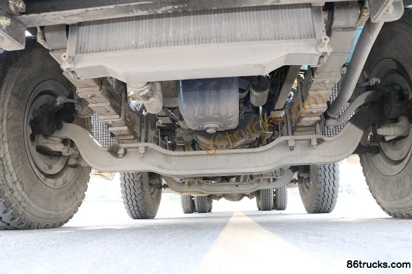 XCMG Hanfeng G5 350 ch 8X4(12 roues) camion grue Châssis (1) | 86Trucks