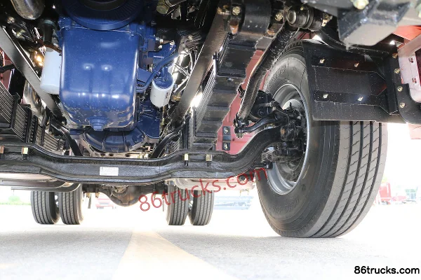 XCMG Hanfeng G7 350 hp 4X2(6 wheels) Tractor Truck (12-speed) Chassis (3) | 86Trucks