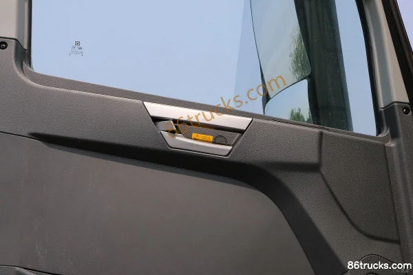 XCMG Hanfeng G7 460 hp 6X4(10 wheels) Dangerous Goods Tractor Truck Cab (2) | 86Trucks