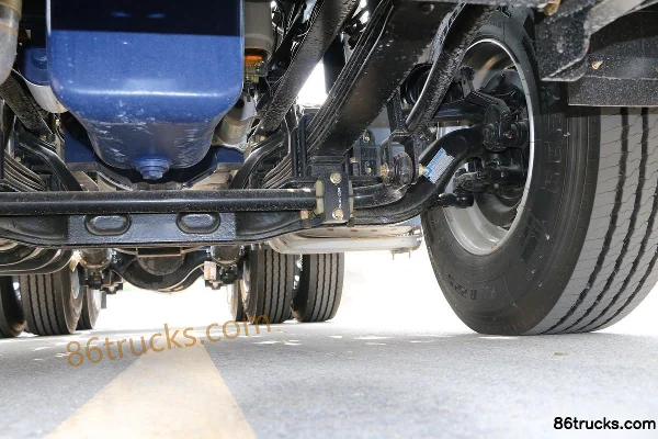 XCMG Hanfeng G7 460 hp 6X4(10 wheels) Dangerous Goods Tractor Truck Chassis (3) | 86Trucks