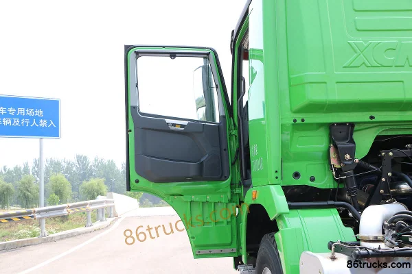 XCMG Hanfeng G7 Composite Version 350 hp 8X4(12 wheels) 6.8m Dump Truck Chassis Cab (1) | 86Trucks