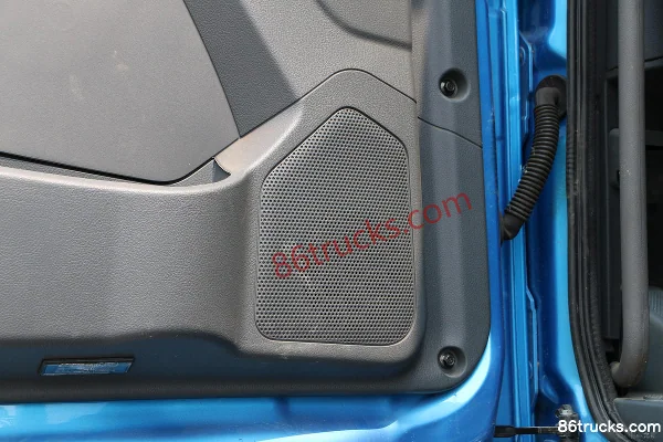 XCMG Hanfeng G7 Standard Load Edition 375hp 8X4(12 wheels) 9.5m cage truck (10t rear axle) Cab (3) | 86Trucks