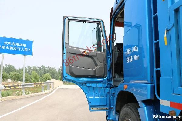 XCMG Hanfeng G7 Standard Load Edition 375hp 8X4(12 wheels) 9.5m cage truck (10t rear axle) Cab (1) | 86Trucks