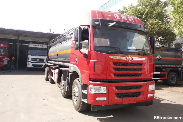 FAW Jiefang Qingdao HanV 260 hp 8X2(10 wheels) Chemical Liquid Transport Truck (Chengliwei Brand) Exterior