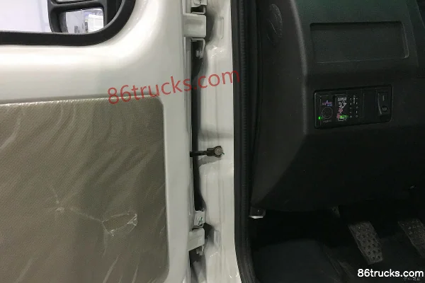 Wuling 2017 136 ch 1.9L fourgon de livraison fermé (frein à air) Cabine (2) | 86Trucks