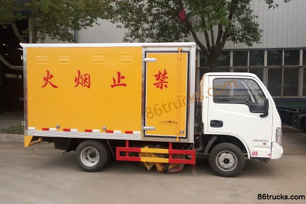 Yuejin Xiaofuxing S50Q 87 hp 4X2(6 wheels) Explosive Transport Truck (Chengliwei Brand) Exterior (3) | 86Trucks