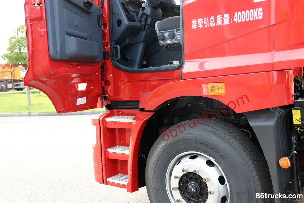 Hualing Hanma H6 Heavy Truck 420 hp 6X4(10 wheels) Tractor Truck Cab (2) | 86Trucks