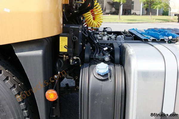 Hualing Hanma H6 camion lourd version renforcée 375 ch 6X4(10 roues) tracteur routier Châssis (3) | 86Trucks