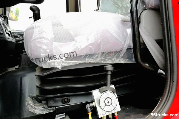 Dongfeng T5 270hp 8X2(10 wheels) 7.6m Dump Truck Cab (2) | 86Trucks
