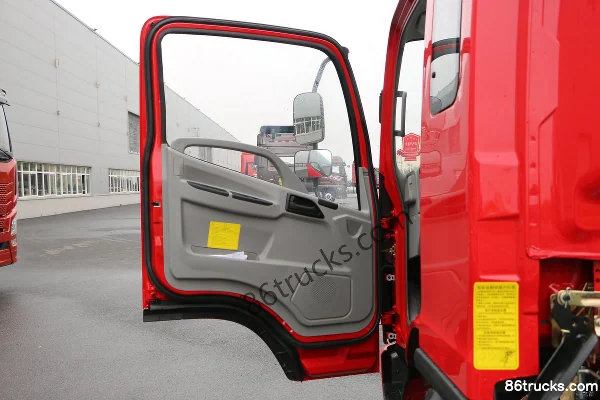FAW Jiefang Hu VH 124 hp 4X2(6 wheels) 4.25m semi-row stake truck chassis Cab (1) | 86Trucks