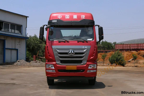 Sinotruk Hohan J7G Heavy Truck 430hp 6X4(10 wheels) LNG Tractor Truck Exterior (2) | 86Trucks