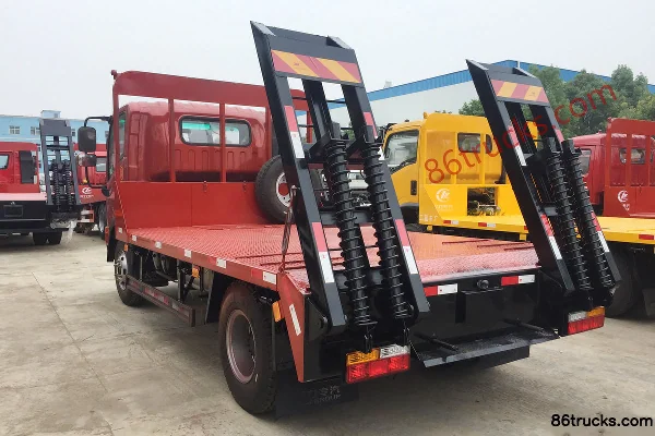 Dayun Aopuli 170 hp 4X2(6 wheels) Flatbed Truck (Runzhixing Brand) Exterior (2) | 86Trucks