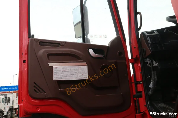 JAC Gallop K5X 200 hp 6X2(8 wheels) 7.2m Livestock Transport Truck Cab (3) | 86Trucks