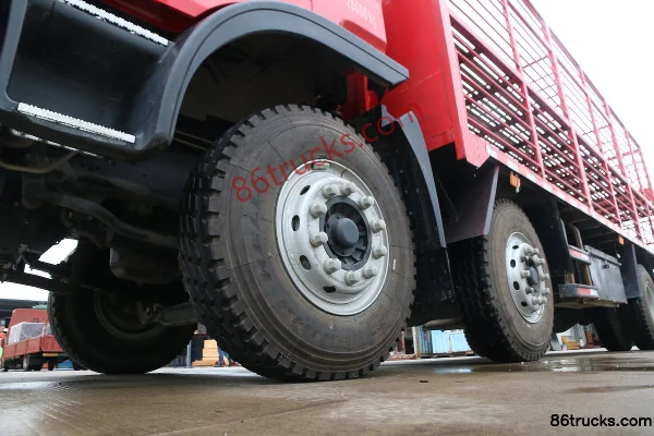 JAC Gallop K5X 200 hp 6X2(8 wheels) 7.2m Livestock Transport Truck Chassis (1) | 86Trucks