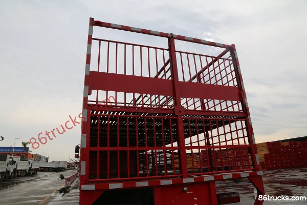 JAC Gallop K5X 200 hp 6X2(8 wheels) 7.2m Livestock Transport Truck Body (1) | 86Trucks