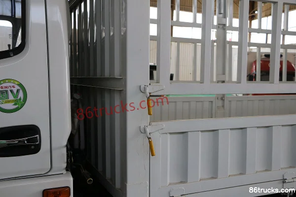 Dongfeng Kaipute K6-L 141hp 4X2(6 wheels) 4.17m single-row cage-type cargo truck Body (3) | 86Trucks