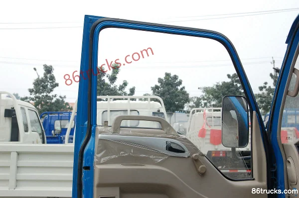 Shidai Linghang 3 120hp 4X2(6 wheels) 5.2m Single-row Van Cargo Truck Cab (2) | 86Trucks