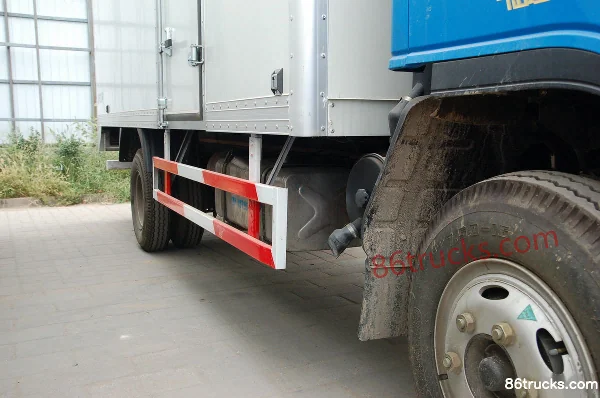 Shidai Linghang 3 120hp 4X2(6 wheels) 5.2m Single-row Van Cargo Truck Body (2) | 86Trucks
