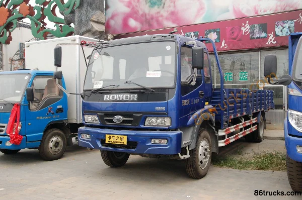Foton Ruizhong Medium Truck 154 hp 4X2(6 wheels) 5.2m single-row flatbed cargo truck Exterior (2) | 86Trucks