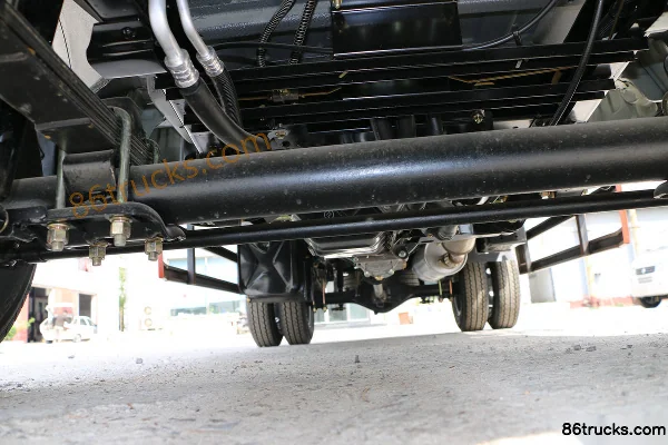 Dongfeng T3 1.6L 123hp 4X2(6 wheels) Gasoline 3.3m single-row van mini truck Chassis (2) | 86Trucks
