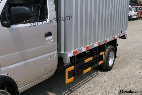 Dongfeng T3 1.6L 123hp 4X2(6 wheels) Gasoline 3.3m single-row van mini truck Body (3) | 86Trucks
