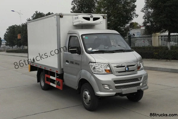 Sinotruk Wangpai Série 7 102 ch 4X2(6 roues) camion frigorifique 3,1 m Extérieur