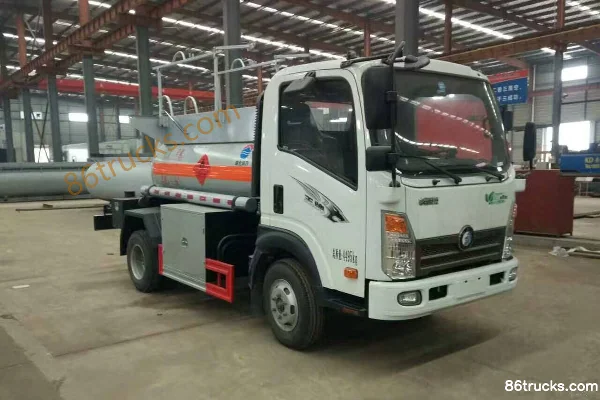 Sinotruk Wangpai 7 Series 87 ch 4X2(6 roues) camion de transport de matériel explosif Extérieur