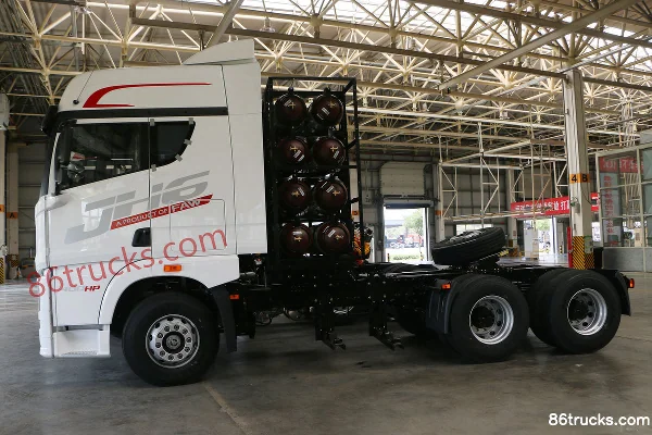 FAW Jiefang Qingdao JH6 heavy truck 400hp 6X4(10 wheels) CNG tractor truck Exterior (3) | 86Trucks