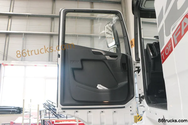 FAW Jiefang Qingdao JH6 heavy truck 400hp 6X4(10 wheels) CNG tractor truck Cab (1) | 86Trucks