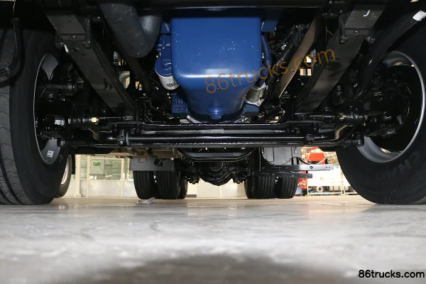FAW Jiefang Qingdao JH6 heavy truck 400hp 6X4(10 wheels) CNG tractor truck Chassis (2) | 86Trucks