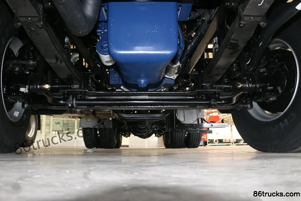 FAW Jiefang Qingdao JH6 heavy truck 400hp 6X4(10 wheels) CNG tractor truck Chassis (1) | 86Trucks