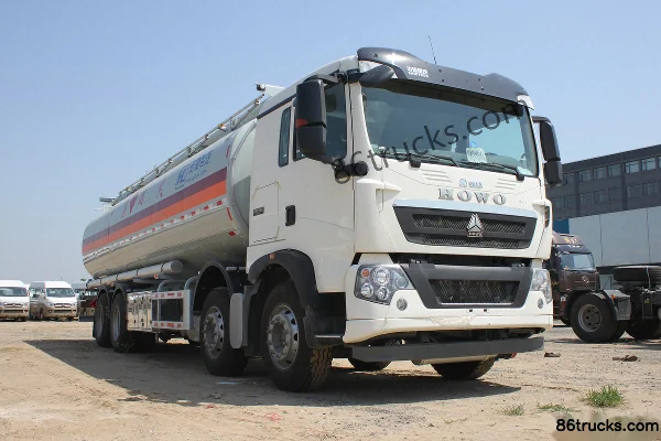Yunli Yunli Sinotruk HOWO Chassis fuel tanker truck