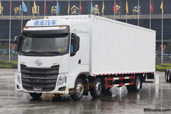 Dongfeng Liuqi Chenglong H7 350 hp 6X2(8 wheels) 7.8m Van Truck Exterior (3) | 86Trucks