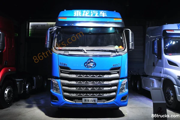 Dongfeng Liuqi Chenglong H7 Heavy Truck 430hp 4X2(6 wheels) Tractor Truck Exterior (2) | 86Trucks