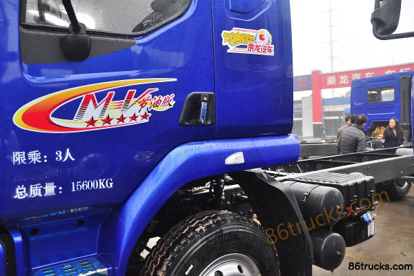 Dongfeng Liuqi Nouveau Chenglong M3 camion moyen 185 ch 4X2(6 roues) châssis de camion porteur à ridelles 6,75 m (2) | 86Trucks