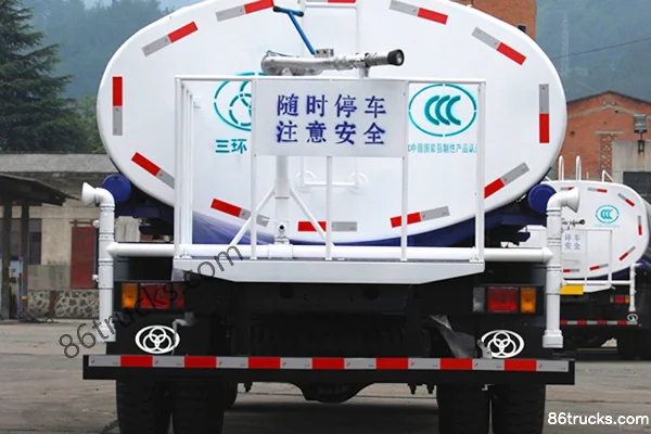 Sanhuan Shitong Haolong 170 hp 4X2(6 wheels) water sprinkler truck Exterior (2) | 86Trucks
