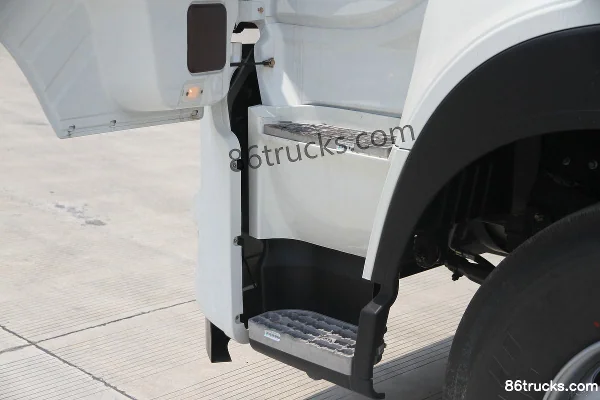 Sinotruk (anciennement Sinotruk Wangpai) W5B camion lourd 340 ch 6X2(8 roues) tracteur routier (12 vitesses) Cabine (2) | 86Trucks