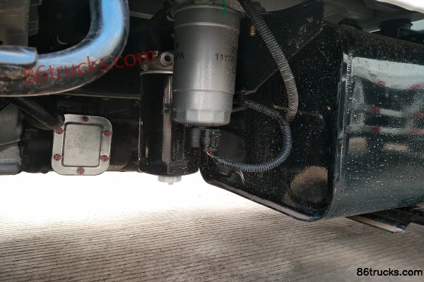 Qingling Isuzu 100P 98 ch 4X2(6 roues) 3,245 m camion porteur double cabine avec ridelles Châssis (2) | 86Trucks