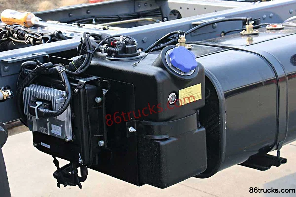 JAC Gallop A5 medium truck 200 hp 4X2(6 wheels) 6.8m box truck Chassis (2) | 86Trucks