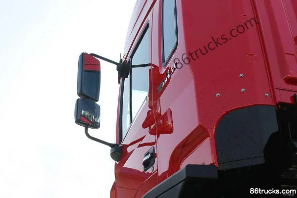 JAC Gallop K3X Heavy Truck 260 hp 6X2(8 wheels) 7.8m Van Cargo Truck Exterior (3) | 86Trucks