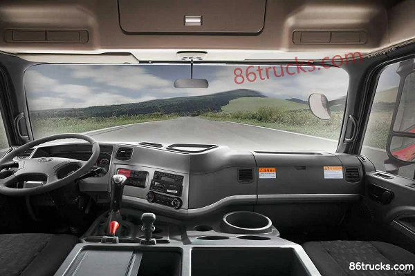 JAC Gallop K3W Heavy Truck Lightweight Version 350 hp 8X4(12 wheels) 9.5m Van Truck Cab (2) | 86Trucks
