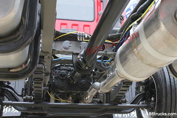 JAC Gallop K5W Heavy Truck Lightweight Version 350 hp 8X4(12 wheels) 9.5m Van Truck Chassis (2) | 86Trucks